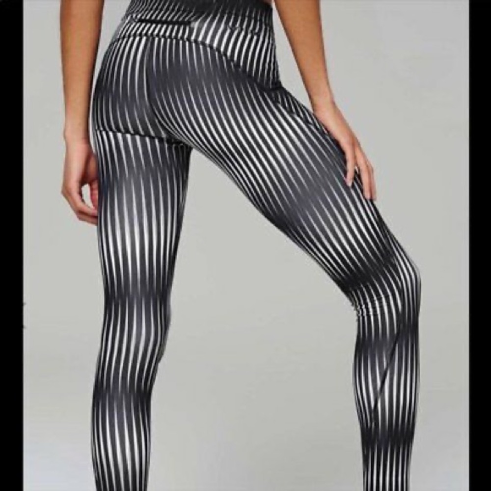 Ivy Park Kaleidoscope Leggings - Picture 2 of 8